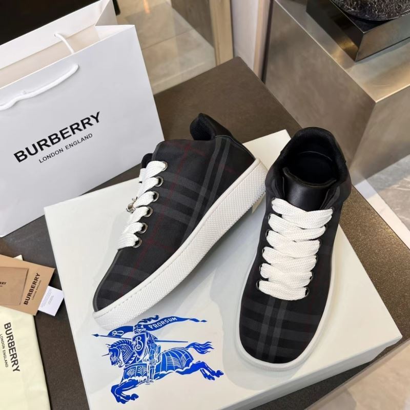 Burberry Low Shoes